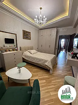 Satılır 4 otaqlı yeni tikili 165 m²