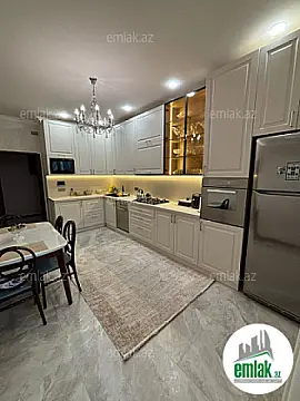Satılır 4 otaqlı yeni tikili 165 m²