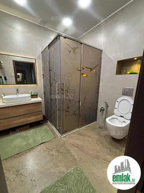 Satılır 4 otaqlı yeni tikili 165 m²