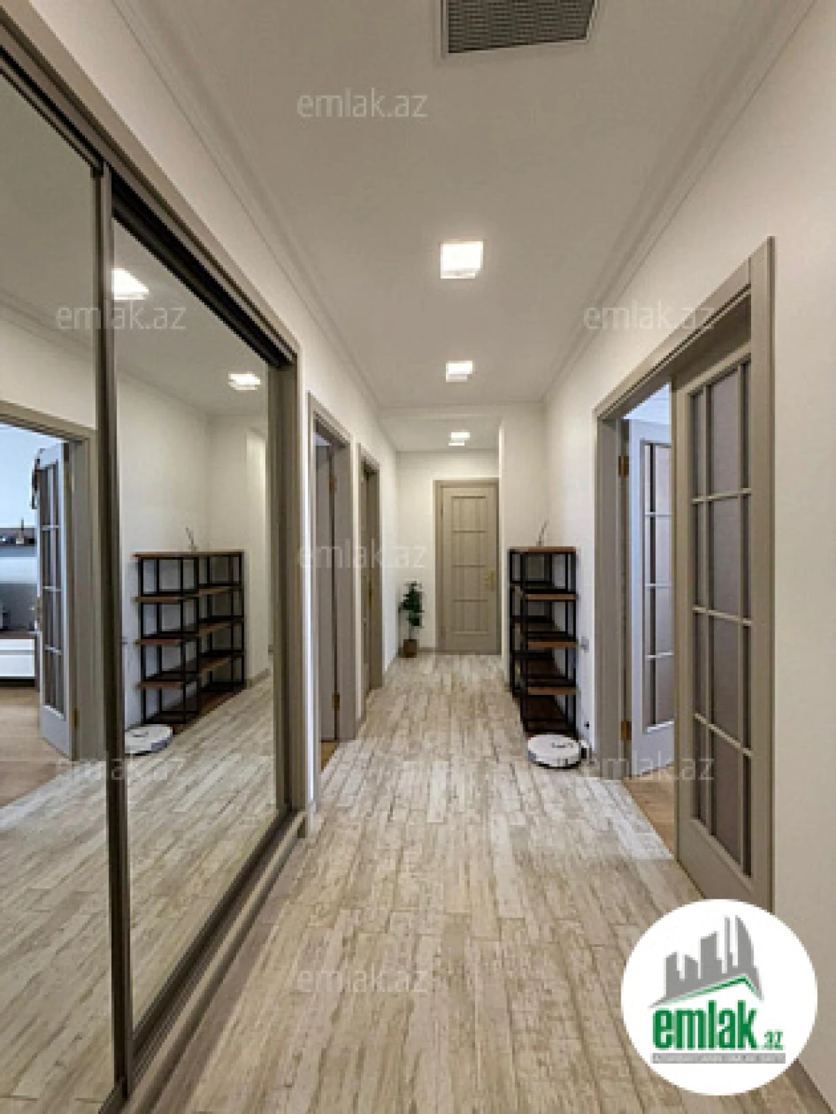 Satılır 3 otaqlı yeni tikili 130 m²