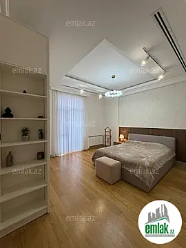 Satılır 3 otaqlı yeni tikili 130 m²