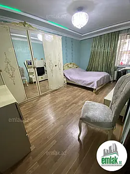 Satılır 4 otaqlı köhnə tikili 90 m²