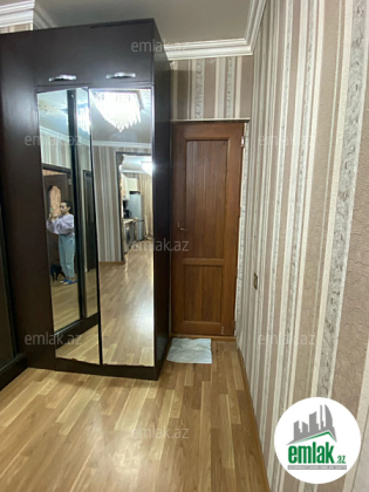 Satılır 4 otaqlı köhnə tikili 90 m²