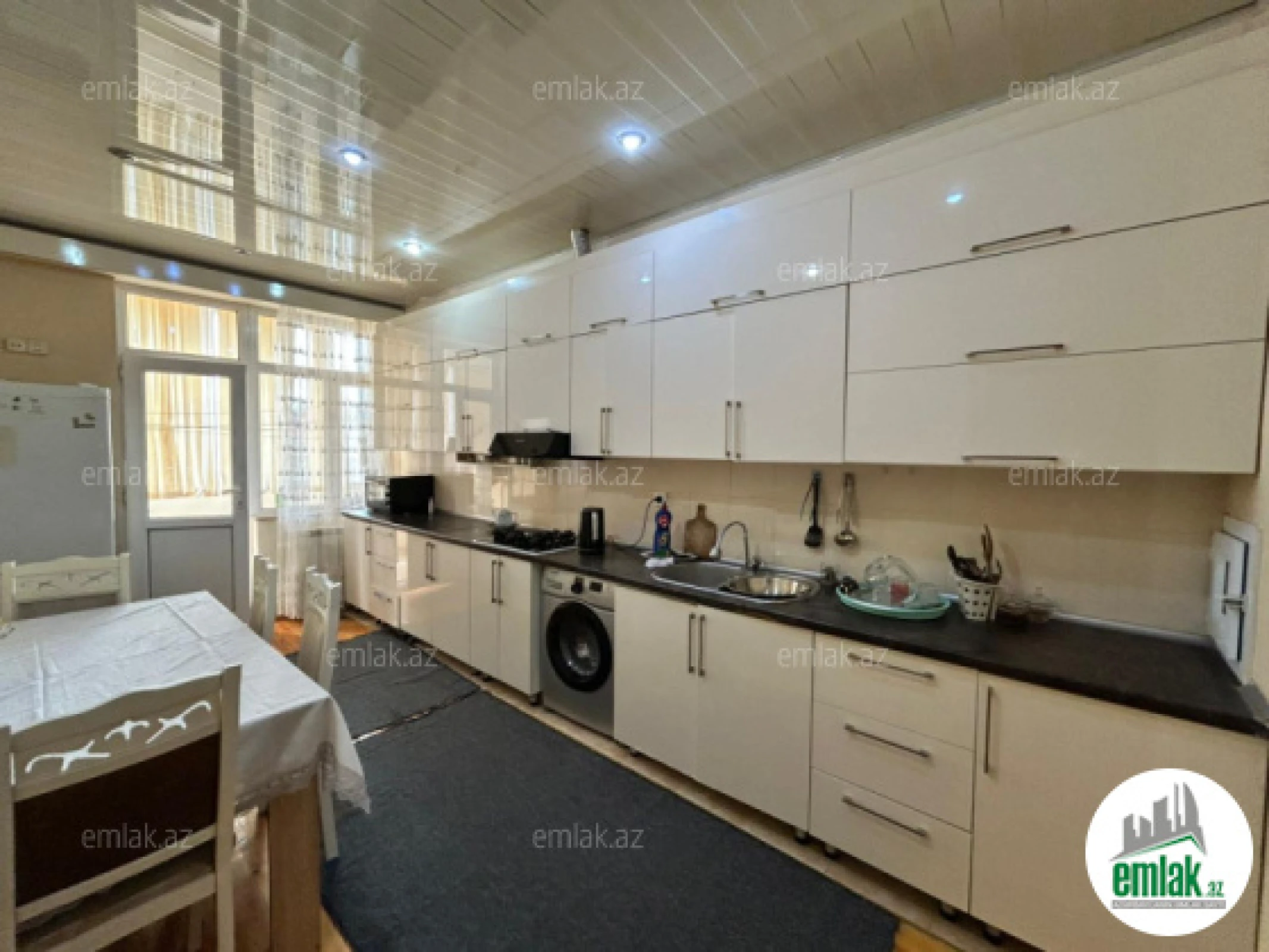 Satılır 2 otaqlı yeni tikili 92 m²