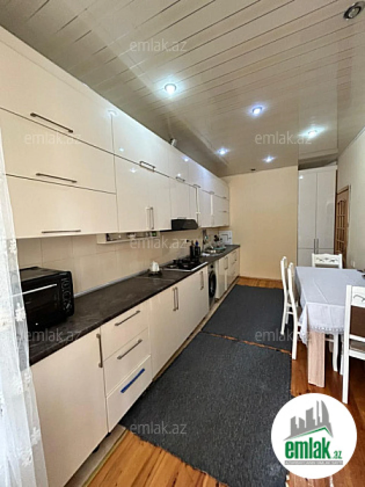 Satılır 2 otaqlı yeni tikili 92 m²