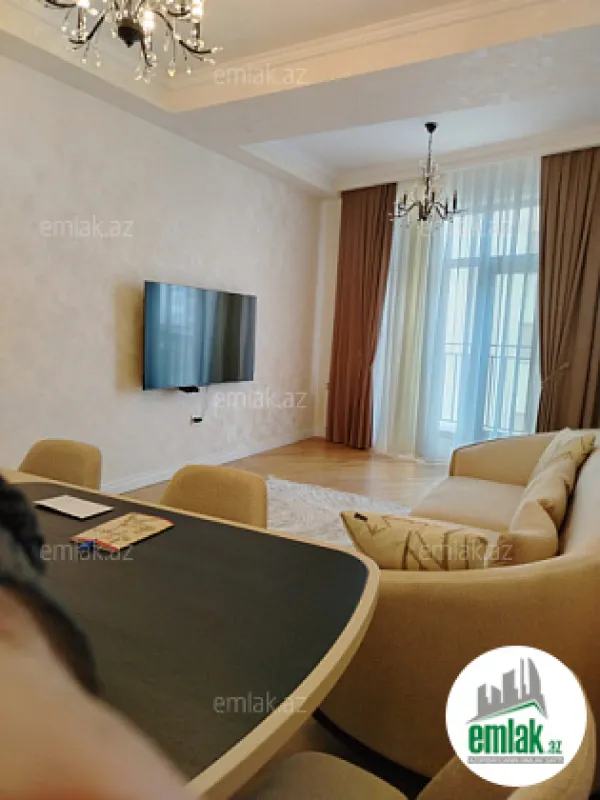 Satılır 3 otaqlı yeni tikili 102 m²