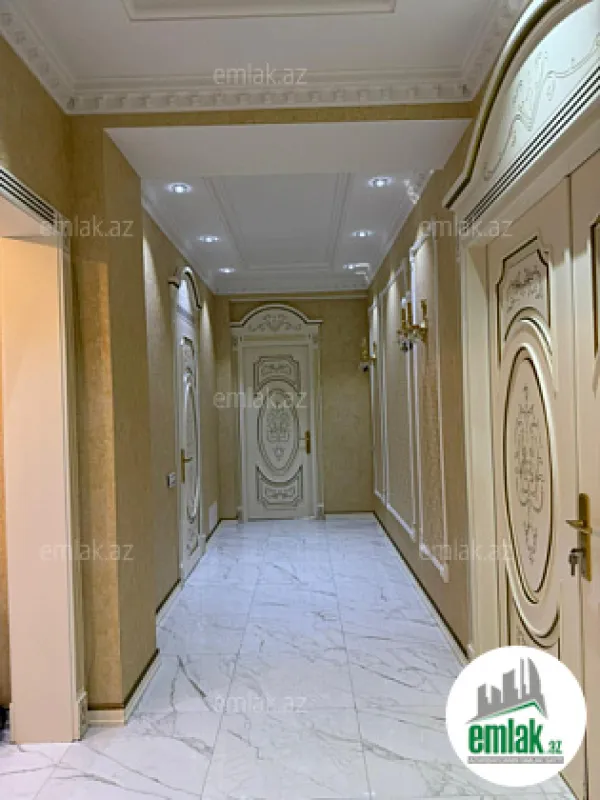 Satılır 3 otaqlı yeni tikili 158 m²