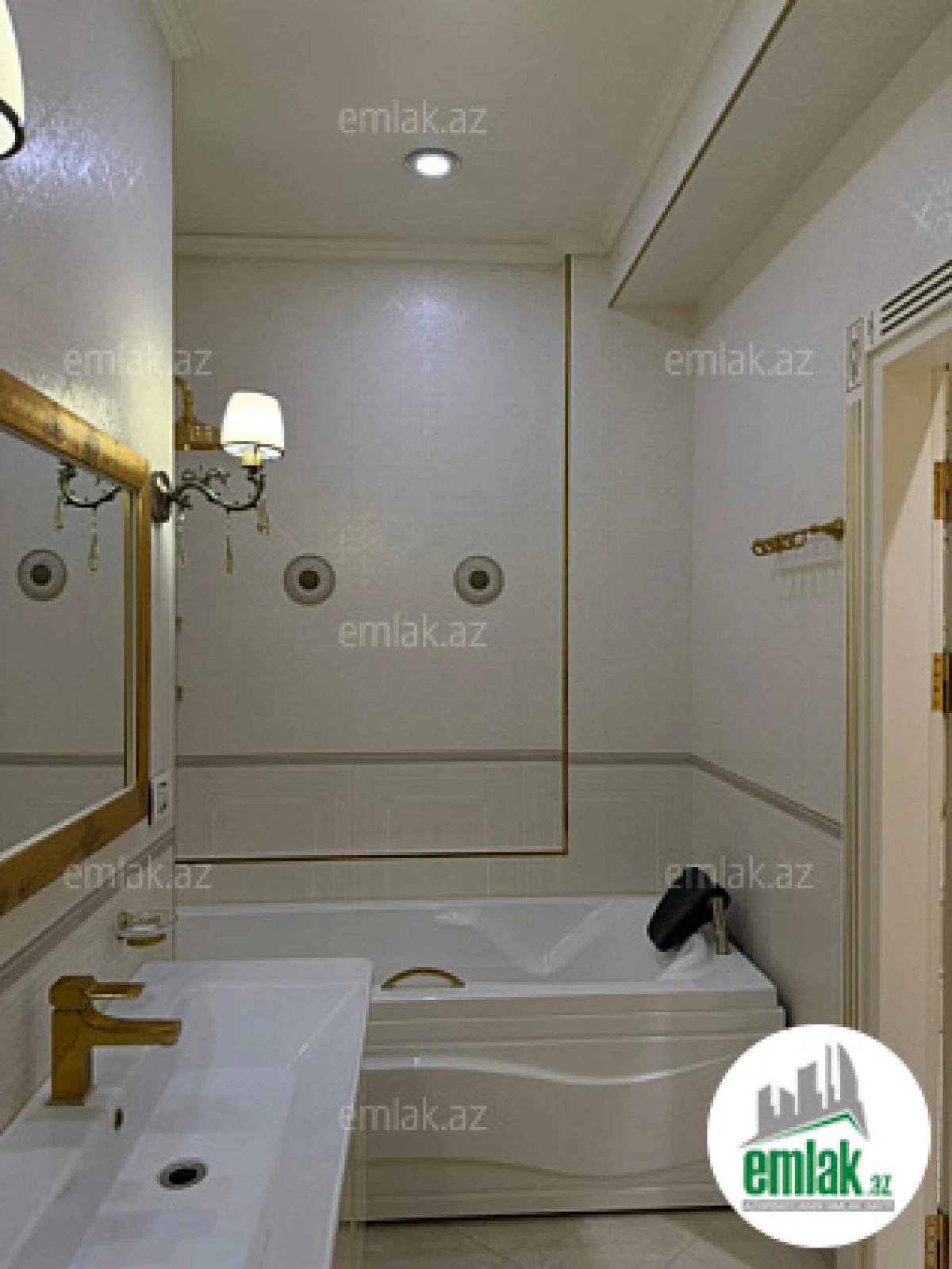 Satılır 3 otaqlı yeni tikili 158 m²