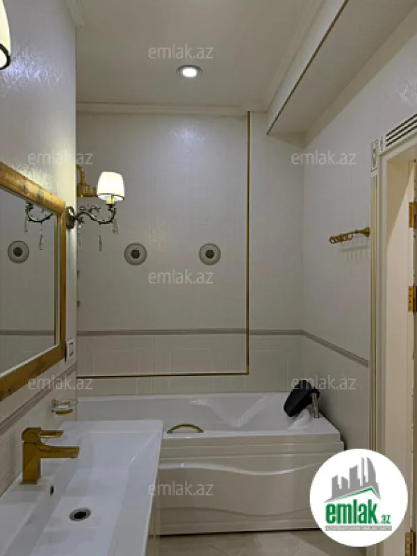 Satılır 3 otaqlı yeni tikili 158 m²