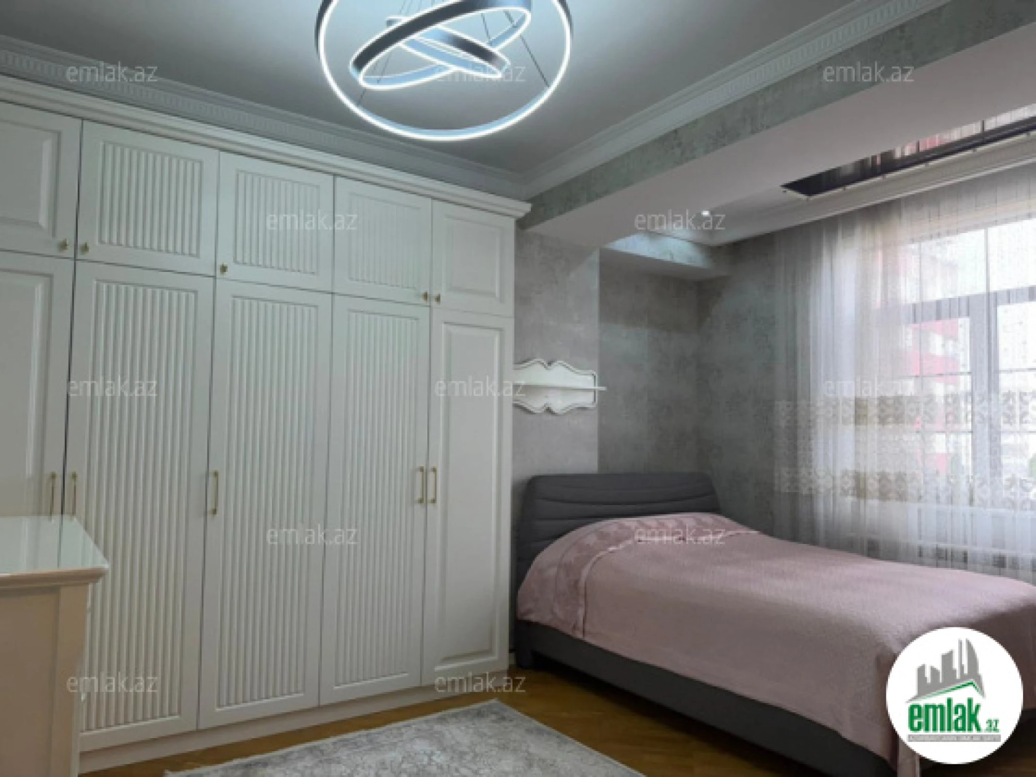 Satılır 3 otaqlı yeni tikili 158 m²