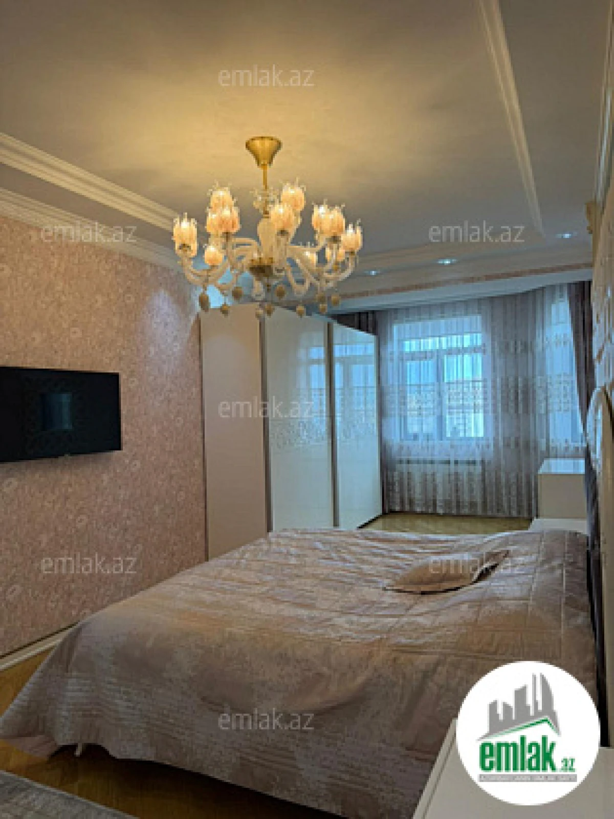 Satılır 3 otaqlı yeni tikili 158 m²