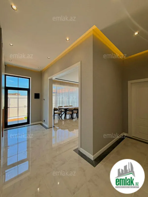 Satılır 4 otaqlı mənzil 180 m²