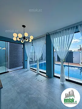 Satılır 4 otaqlı mənzil 180 m²