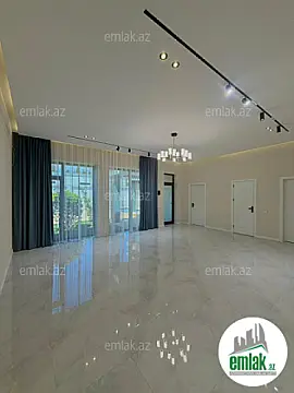 Satılır 4 otaqlı mənzil 160 m²