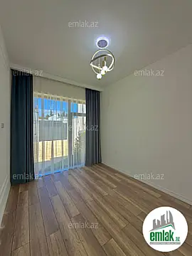 Satılır 4 otaqlı mənzil 160 m²