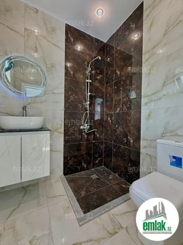 Satılır 4 otaqlı mənzil 120 m²