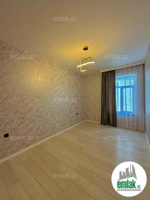 Satılır 4 otaqlı mənzil 120 m²