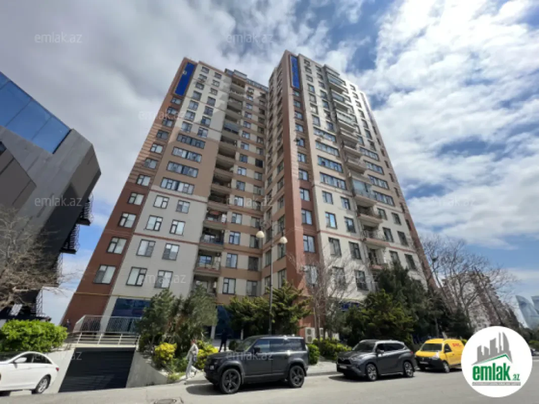 Satılır 4 otaqlı yeni tikili 185 m²