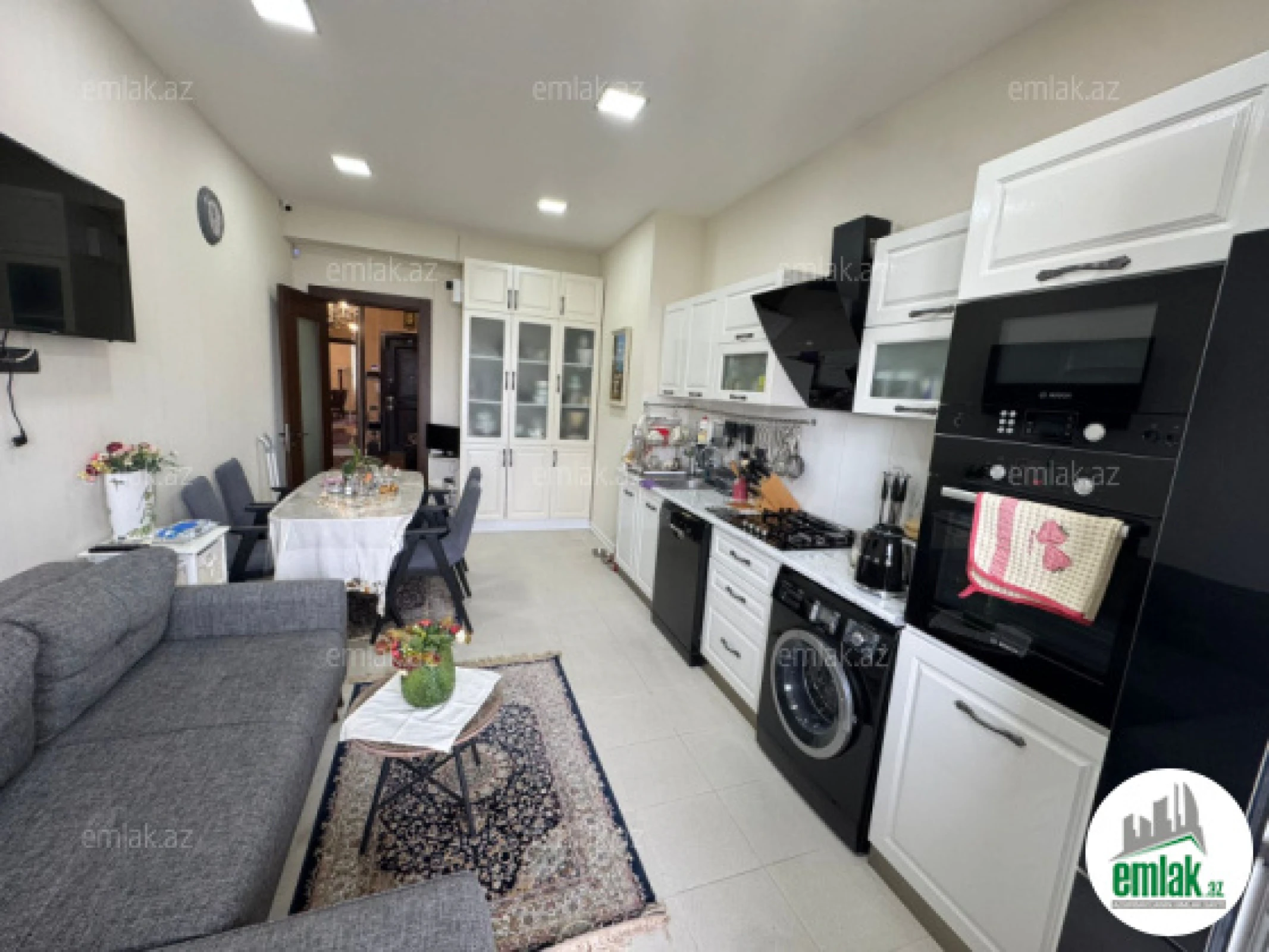 Satılır 3 otaqlı yeni tikili 160 m²