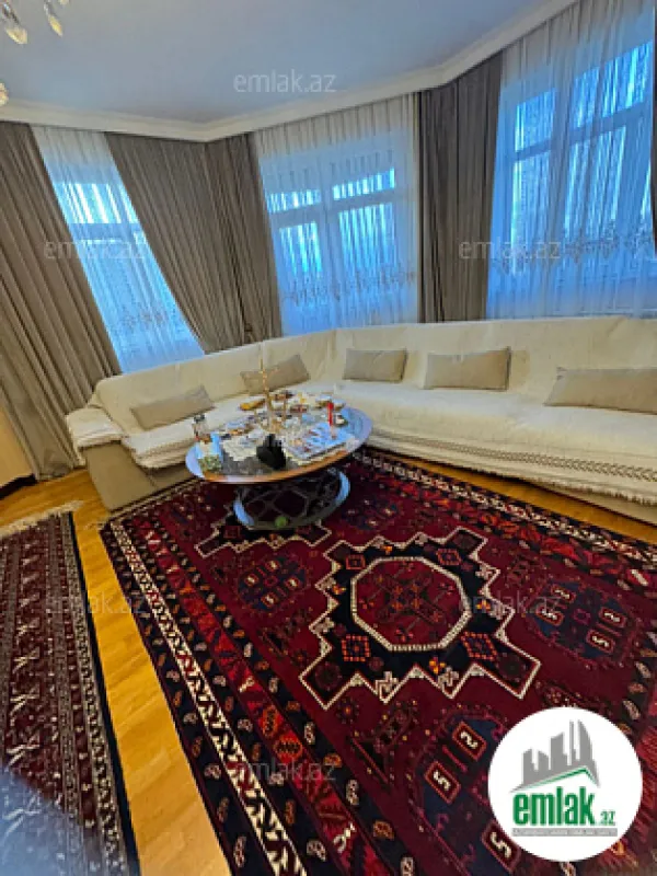 Satılır 3 otaqlı yeni tikili 160 m²