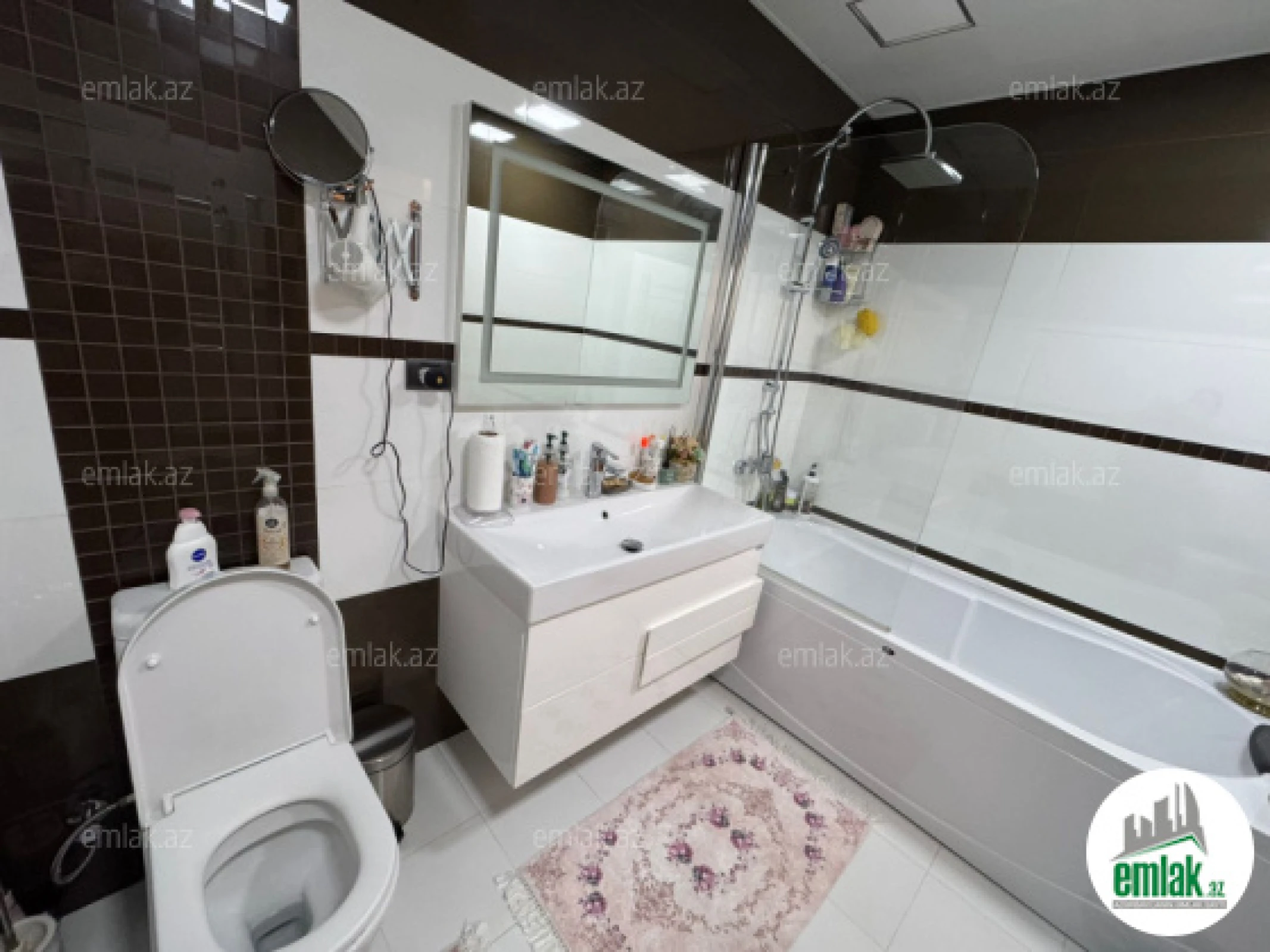 Satılır 3 otaqlı yeni tikili 160 m²