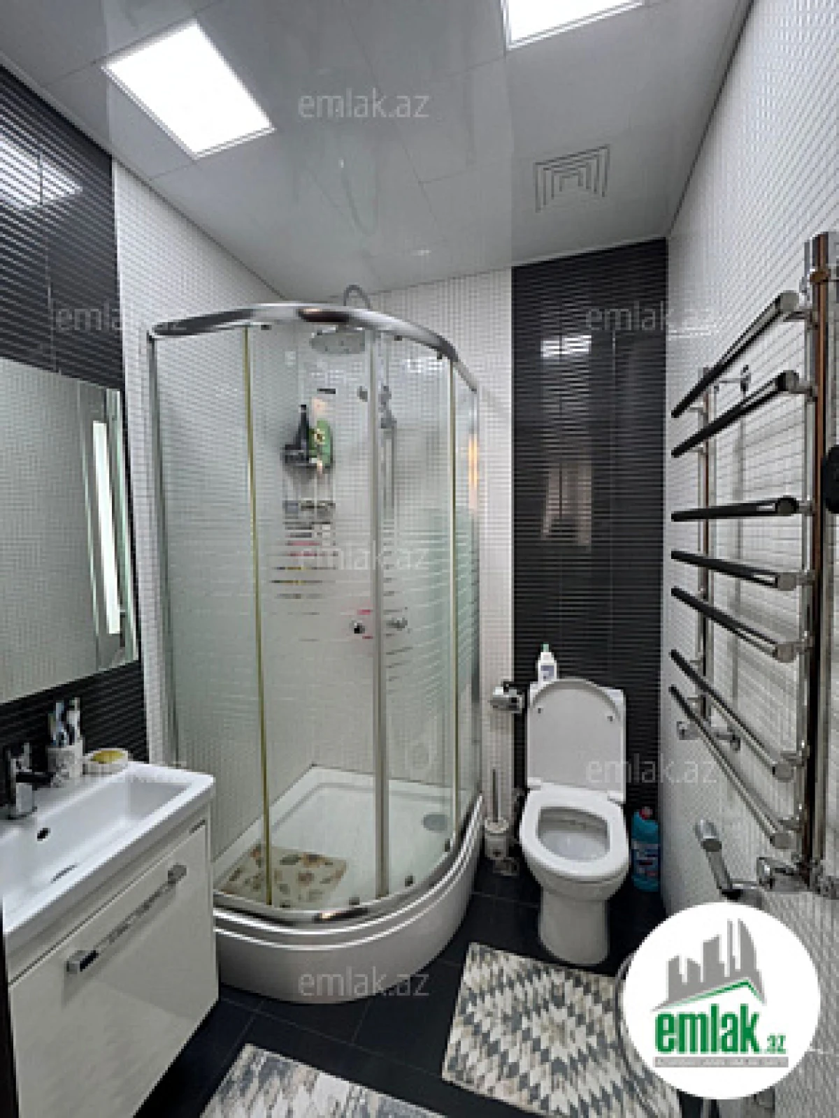 Satılır 3 otaqlı yeni tikili 160 m²