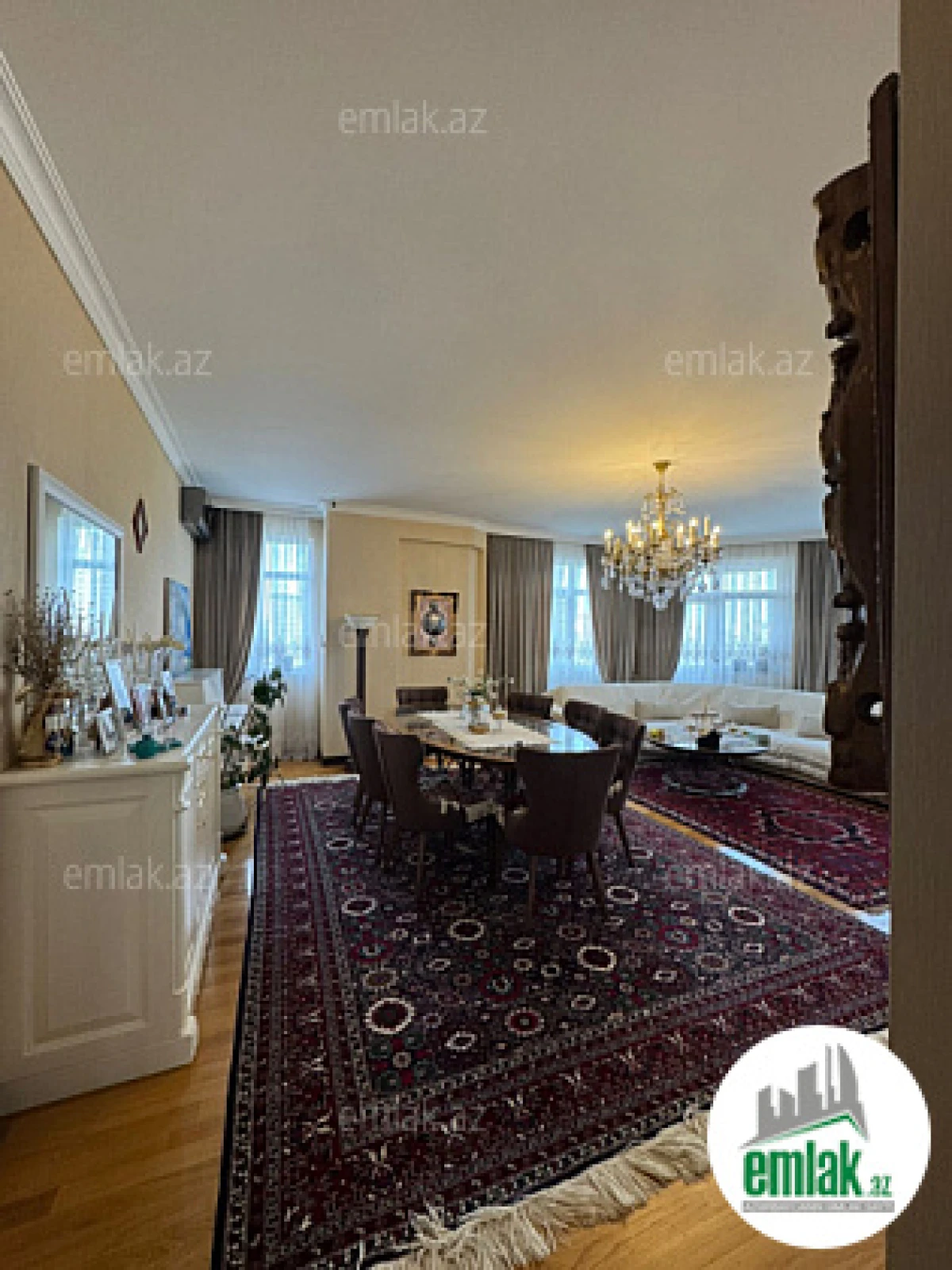 Satılır 3 otaqlı yeni tikili 160 m²