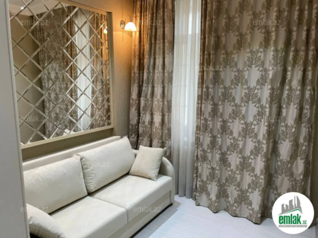 Satılır 2 otaqlı köhnə tikili 70.5 m²