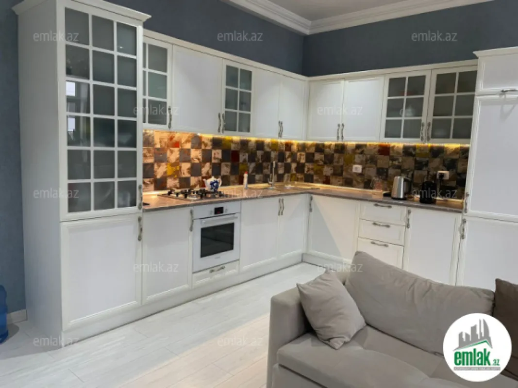 Satılır 2 otaqlı köhnə tikili 70.5 m²