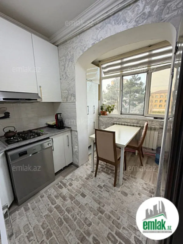 Satılır 3 otaqlı köhnə tikili 67 m²