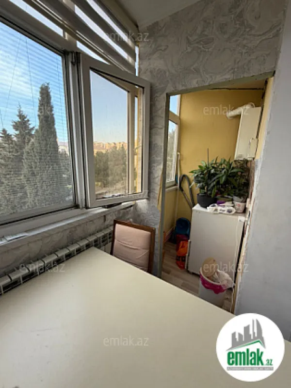 Satılır 3 otaqlı köhnə tikili 67 m²