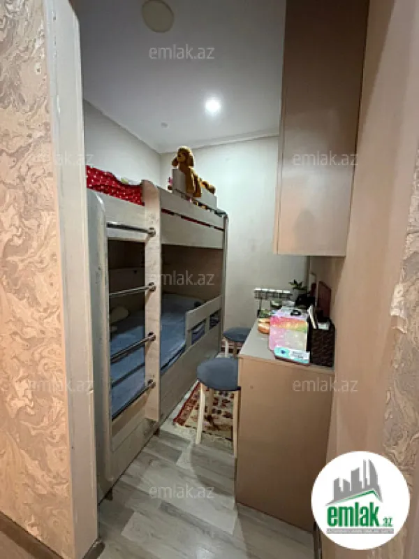 Satılır 3 otaqlı köhnə tikili 67 m²