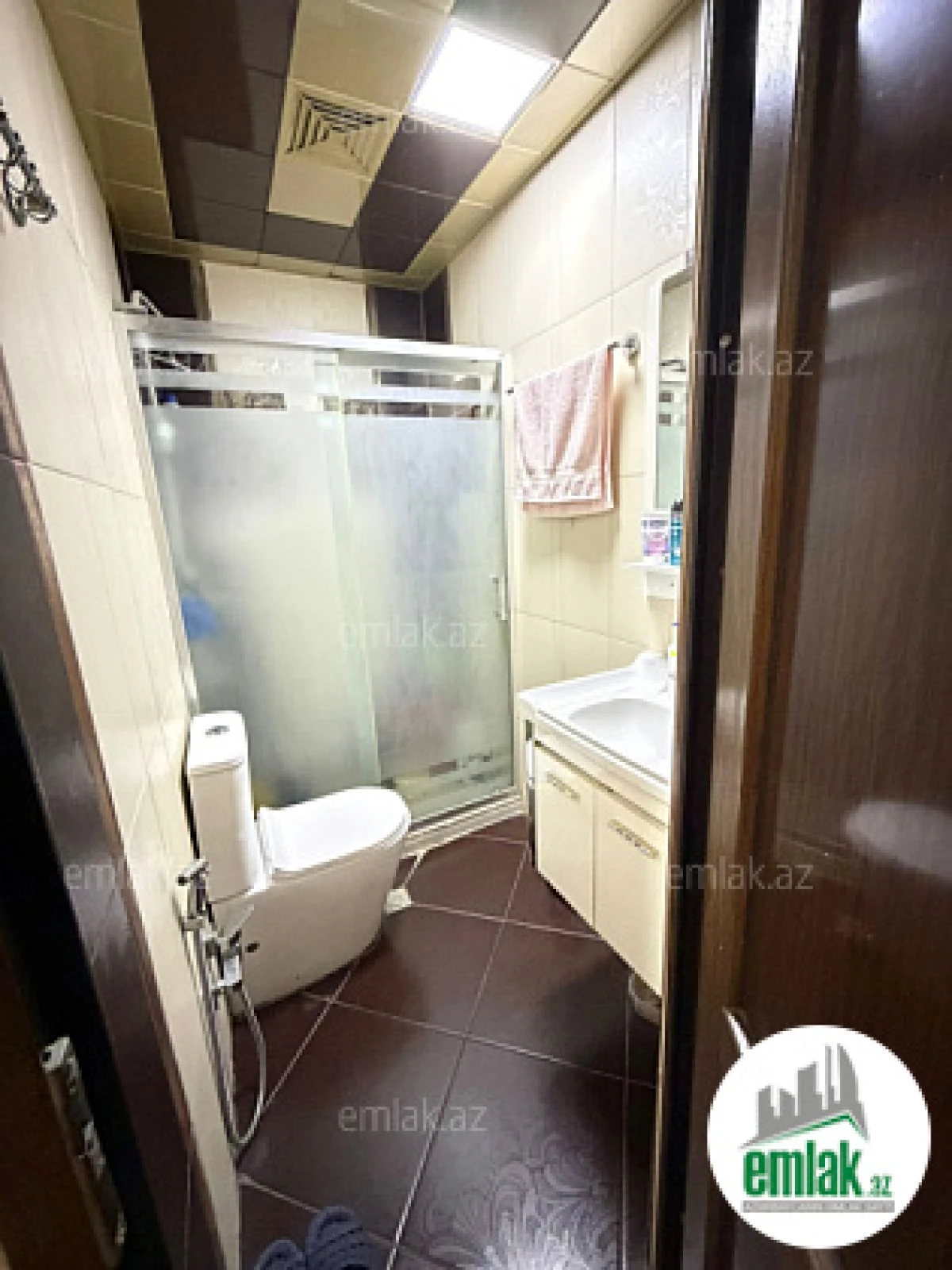 Satılır 3 otaqlı köhnə tikili 67 m²