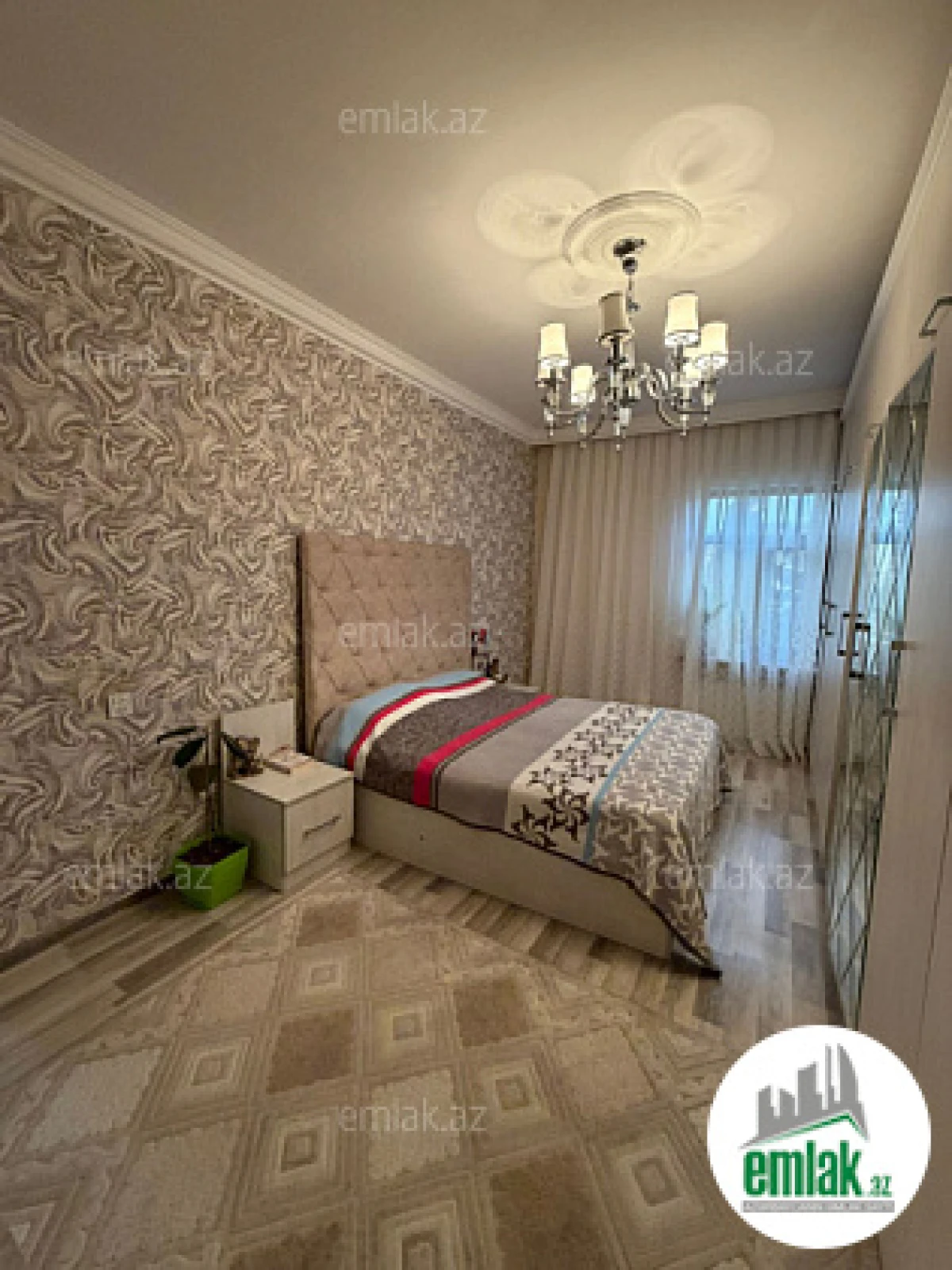 Satılır 3 otaqlı köhnə tikili 67 m²