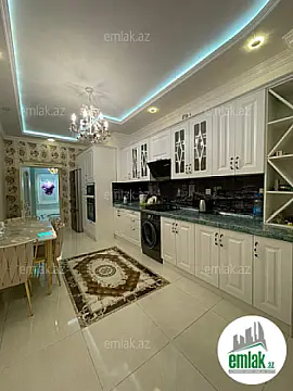 Satılır 3 otaqlı yeni tikili 165 m²
