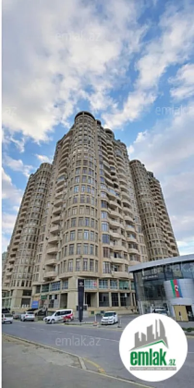 Satılır 3 otaqlı yeni tikili 165 m²