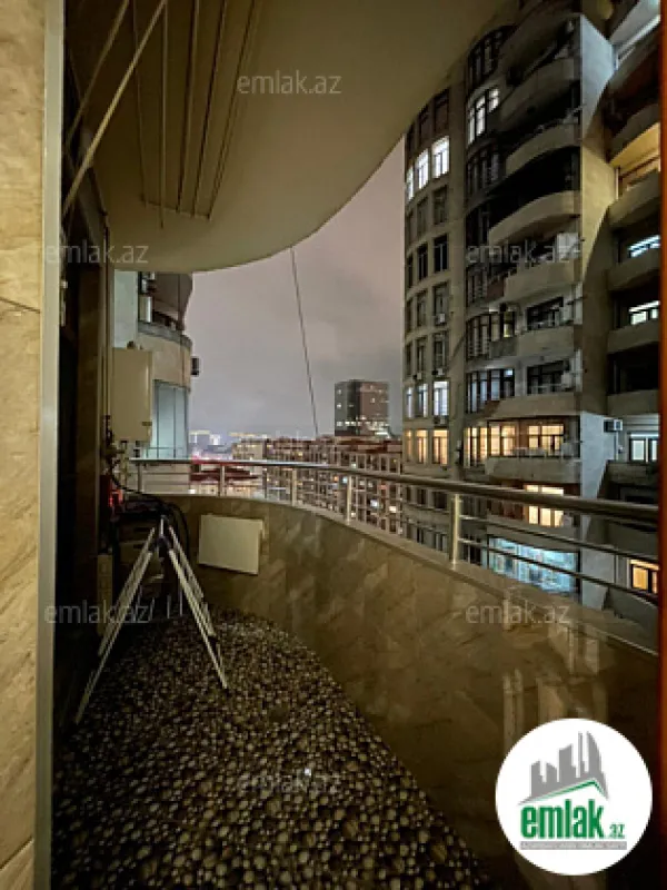 Satılır 3 otaqlı yeni tikili 165 m²