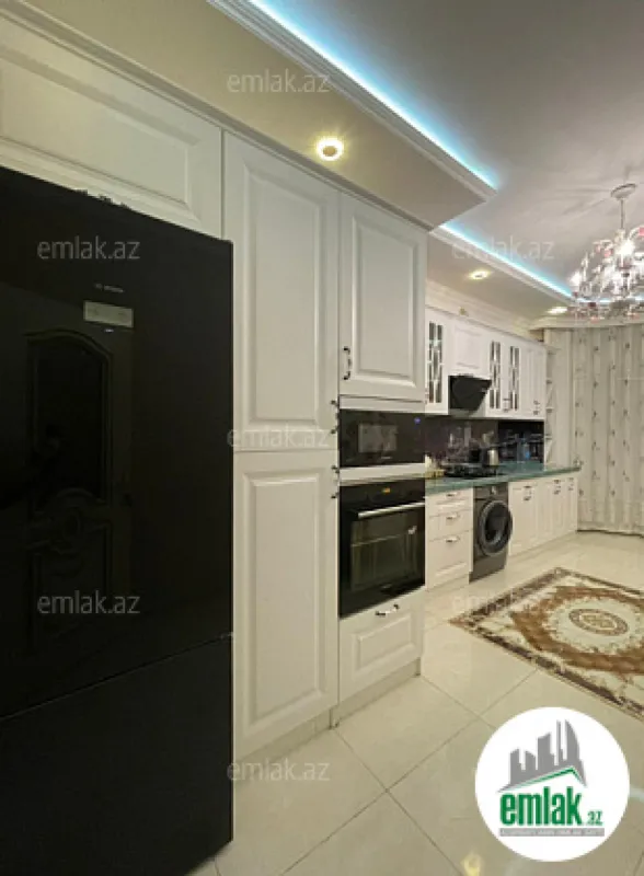 Satılır 3 otaqlı yeni tikili 165 m²