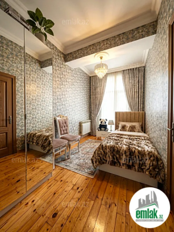 Satılır 2 otaqlı yeni tikili 80 m²