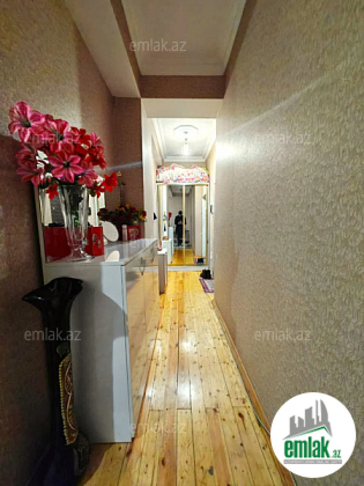 Satılır 2 otaqlı yeni tikili 80 m²