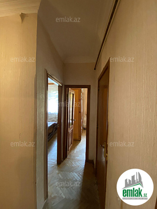 Satılır 4 otaqlı köhnə tikili 100 m² — Bakı 4 otaq 100.00 m²