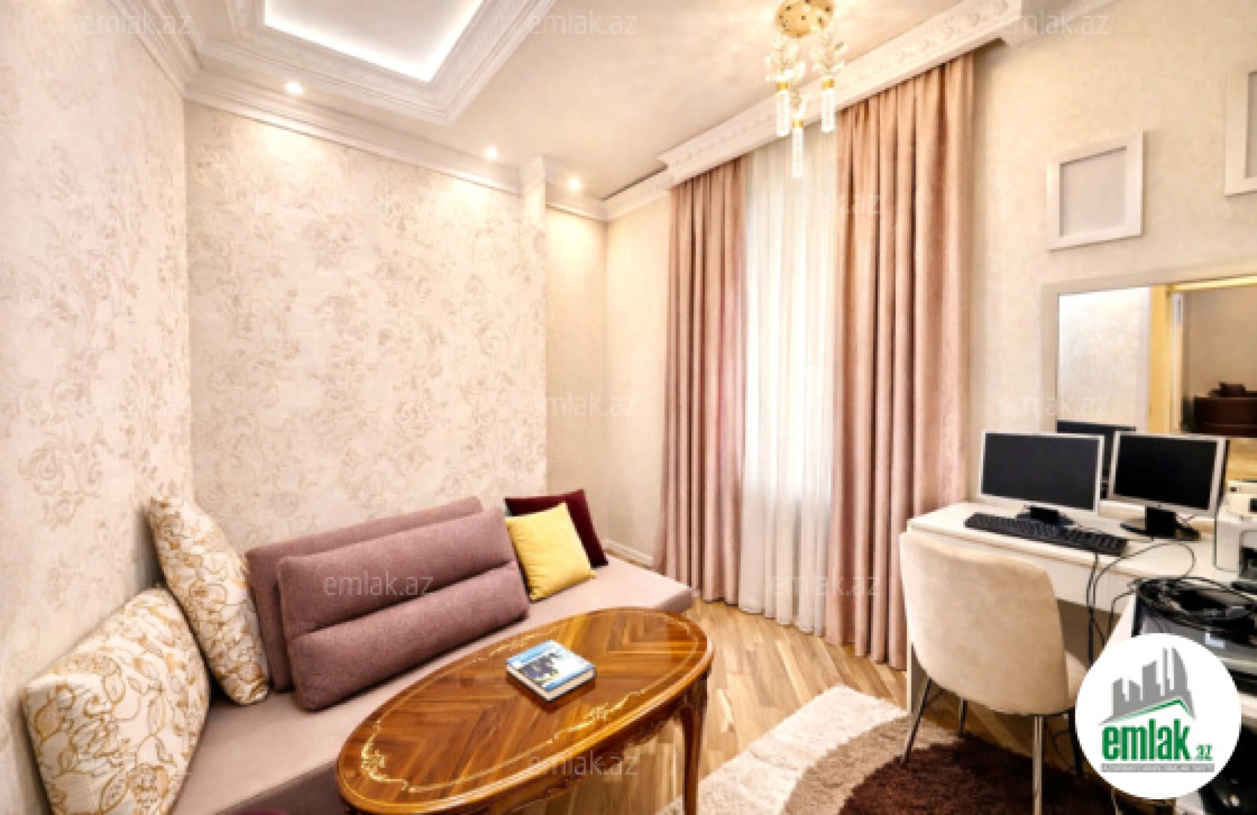 Satılır 4 otaqlı yeni tikili 160 m²