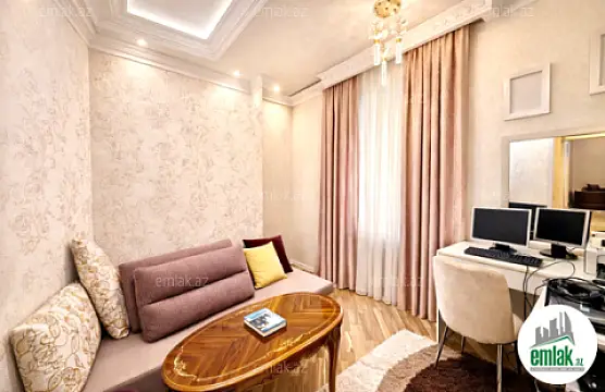 Satılır 4 otaqlı yeni tikili 160 m²