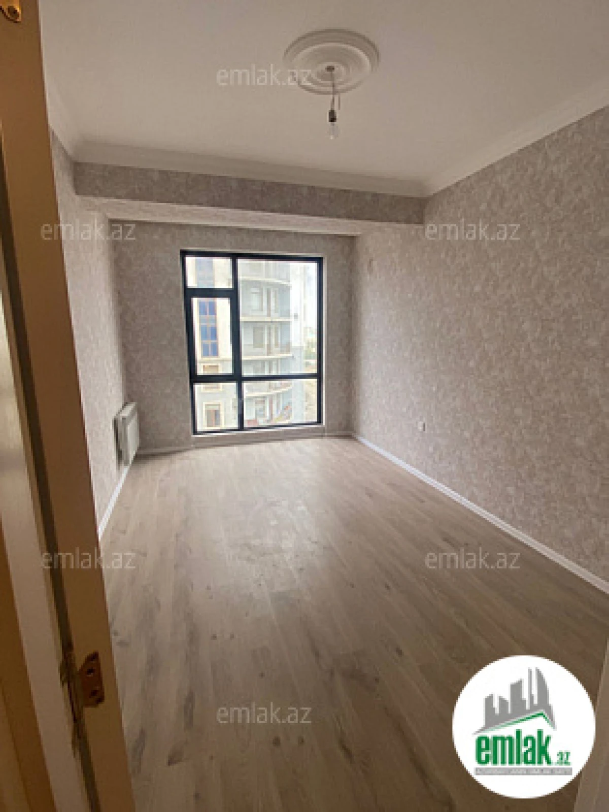 Satılır 2 otaqlı yeni tikili 99 m²