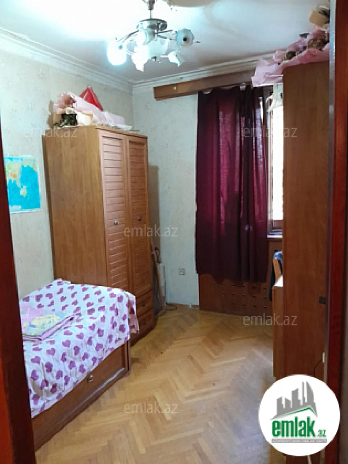 Satılır 5 otaqlı köhnə tikili 130 m²