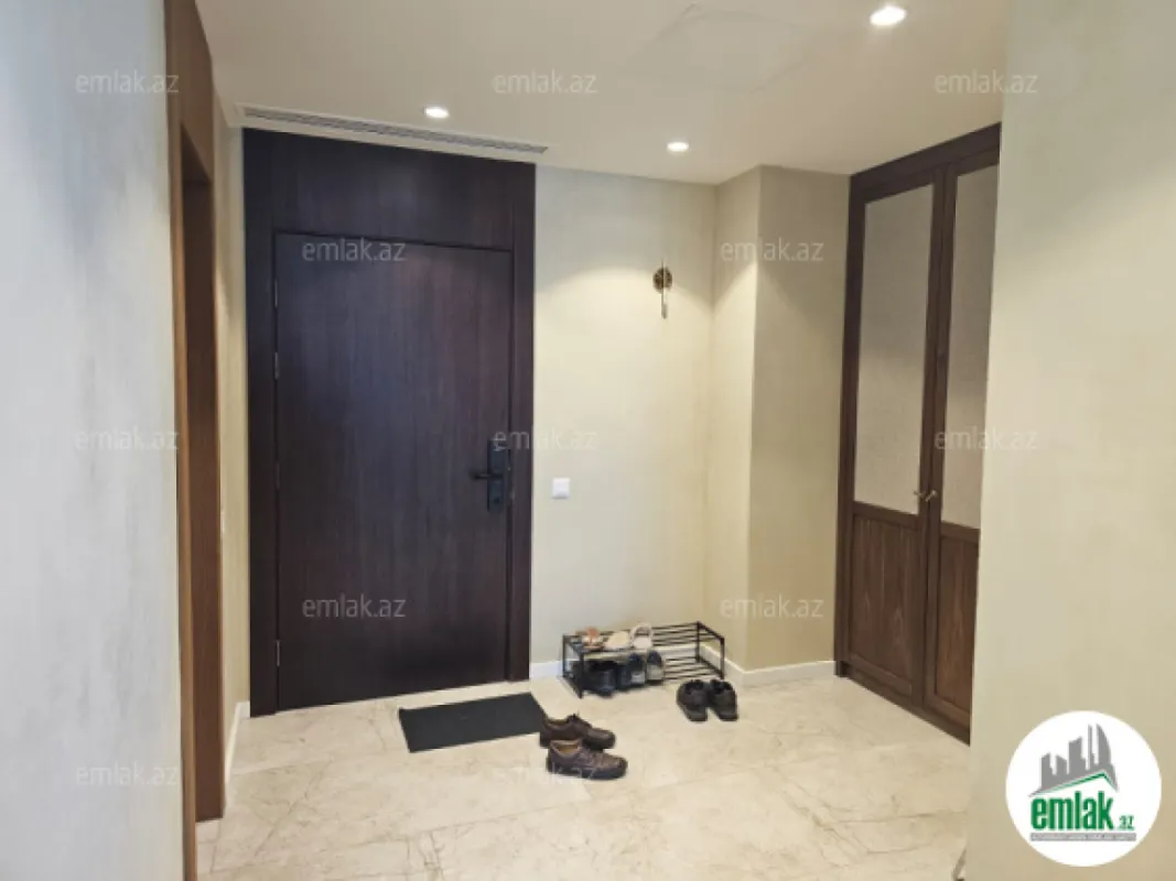 Satılır 1 otaqlı yeni tikili 79 m²