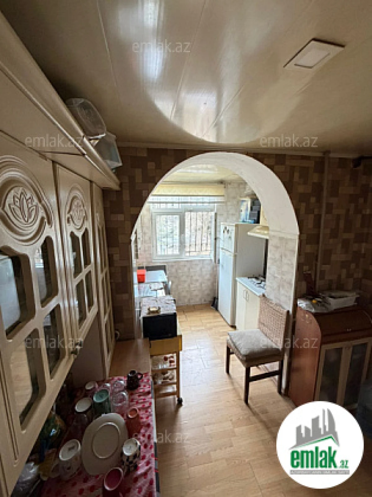 Satılır 2 otaqlı köhnə tikili 55 m²