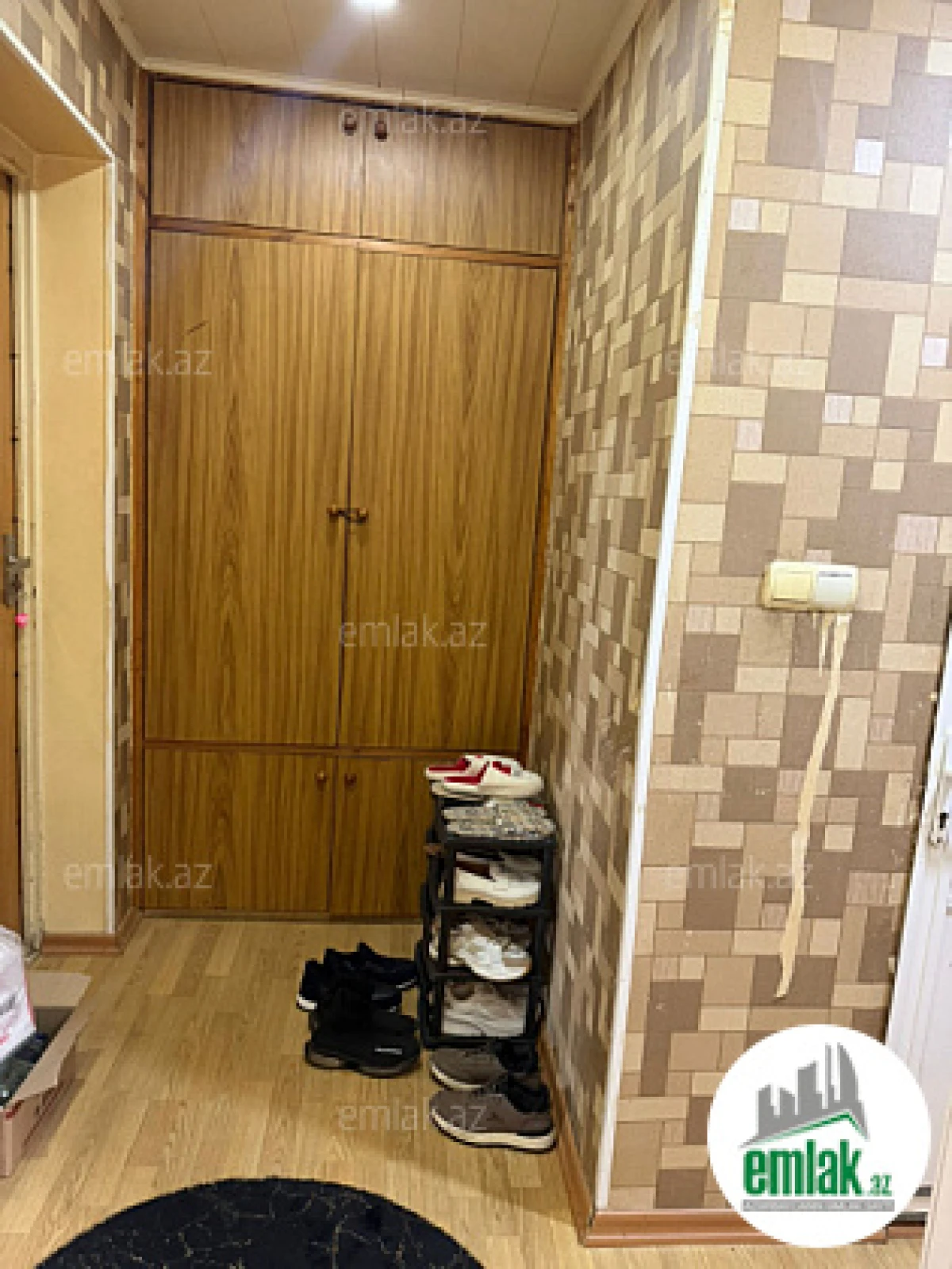 Satılır 2 otaqlı köhnə tikili 55 m²