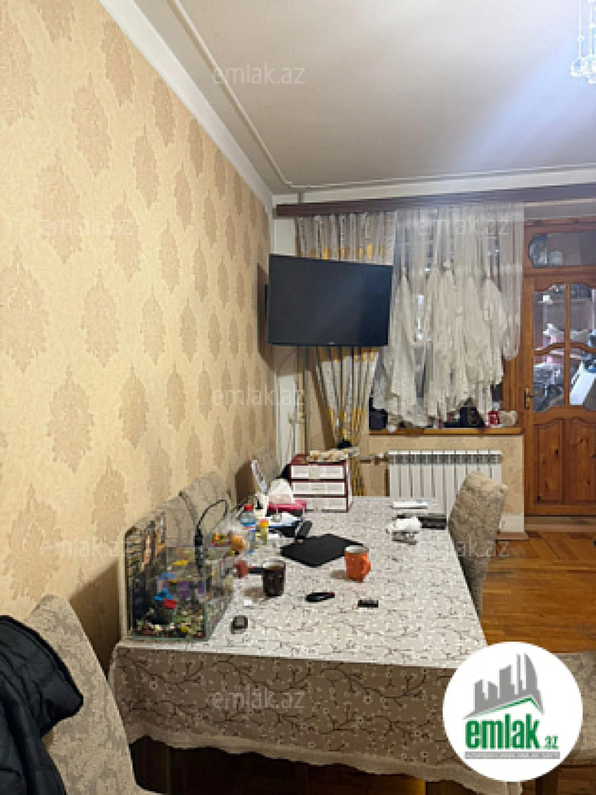 Satılır 2 otaqlı köhnə tikili 55 m²