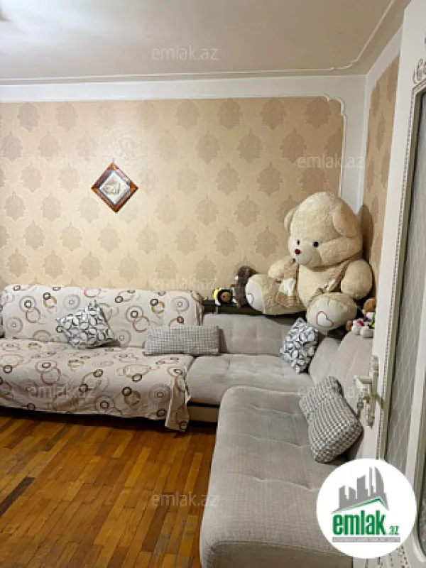 Satılır 2 otaqlı köhnə tikili 55 m²